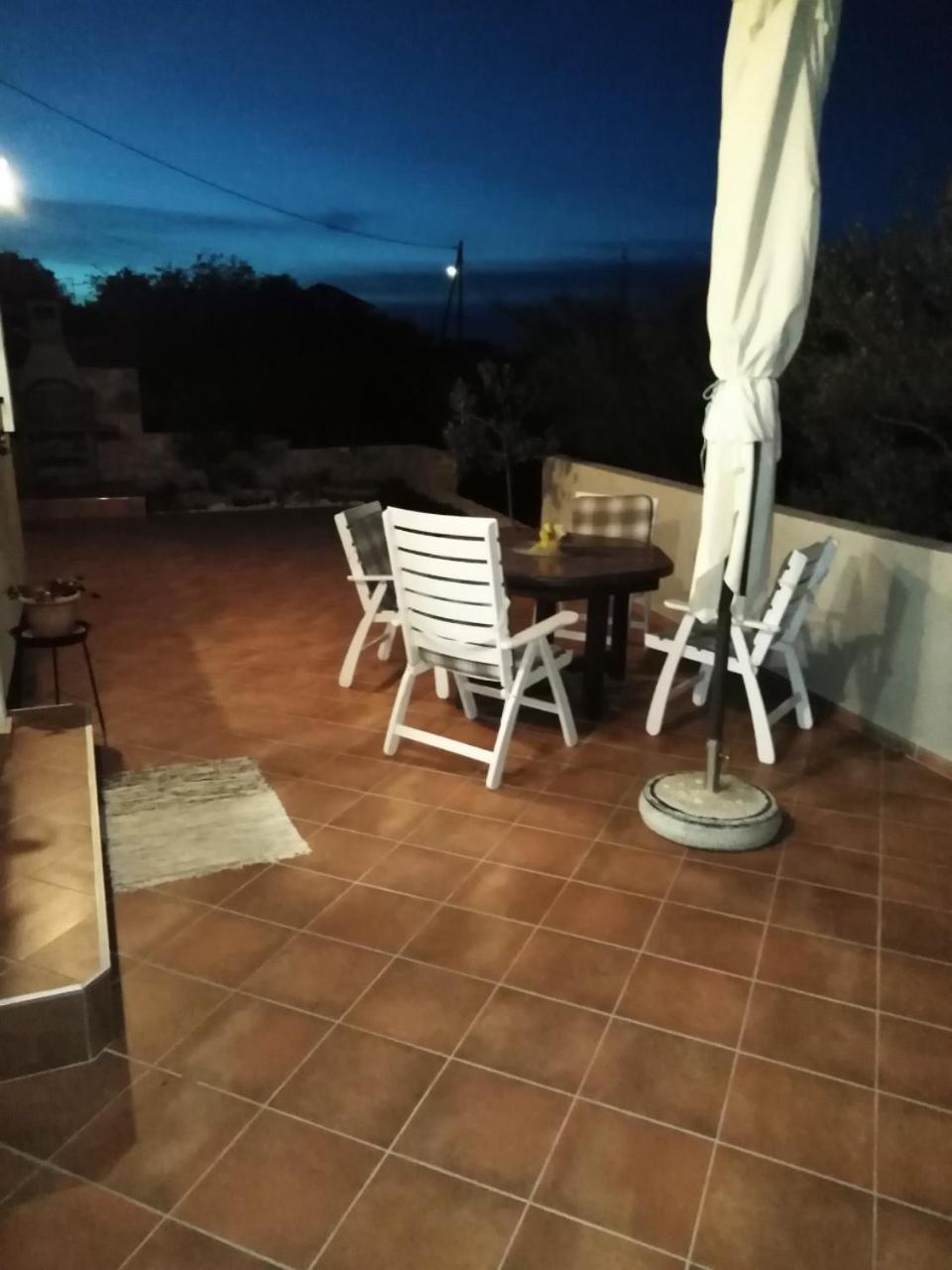 Long Island Olive Apartment Sali Bagian luar foto